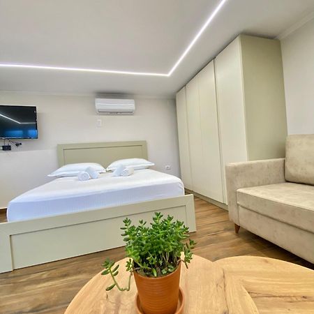 Flors Apartments Дуррес Екстер'єр фото