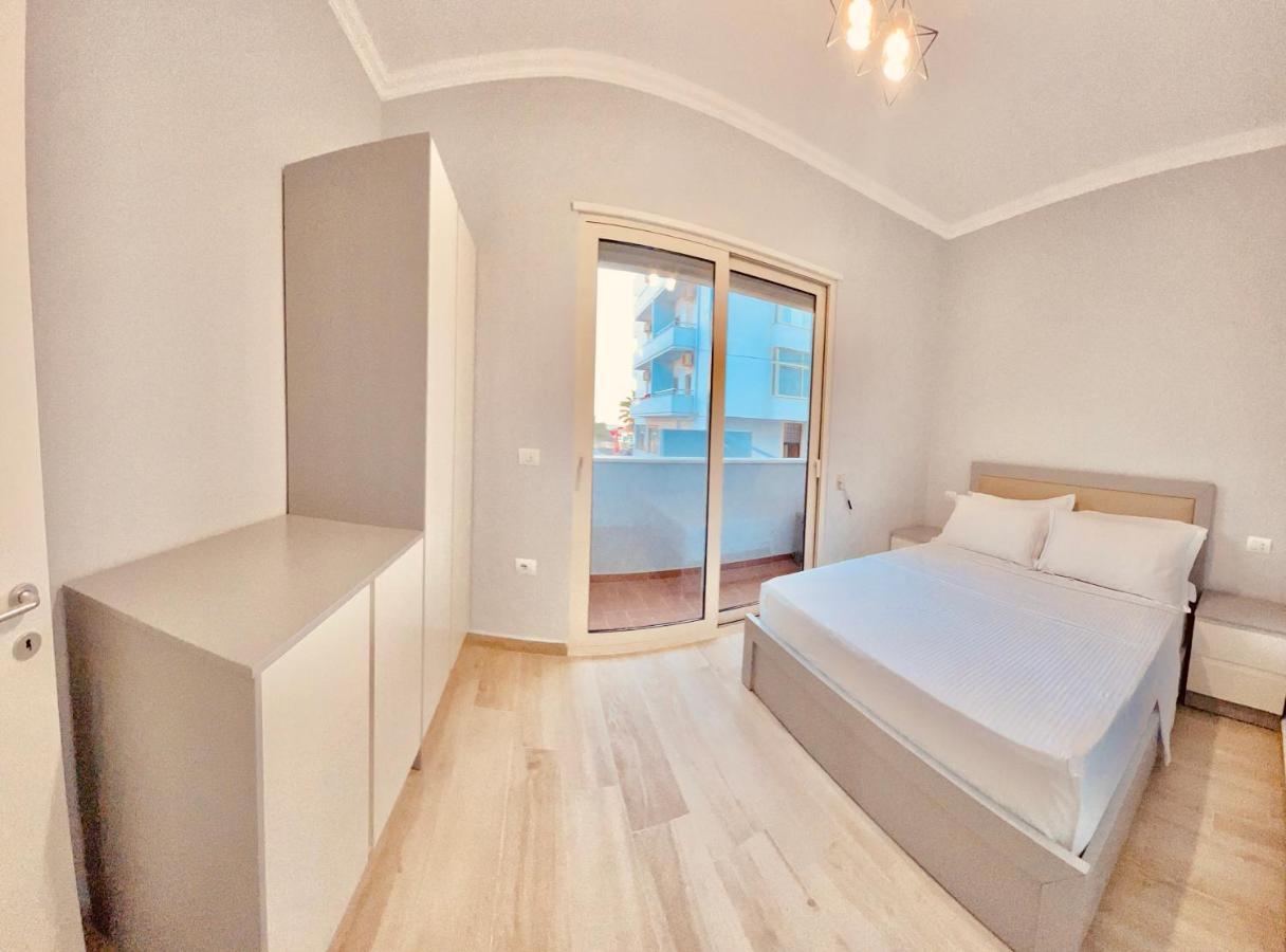 Flors Apartments Дуррес Екстер'єр фото