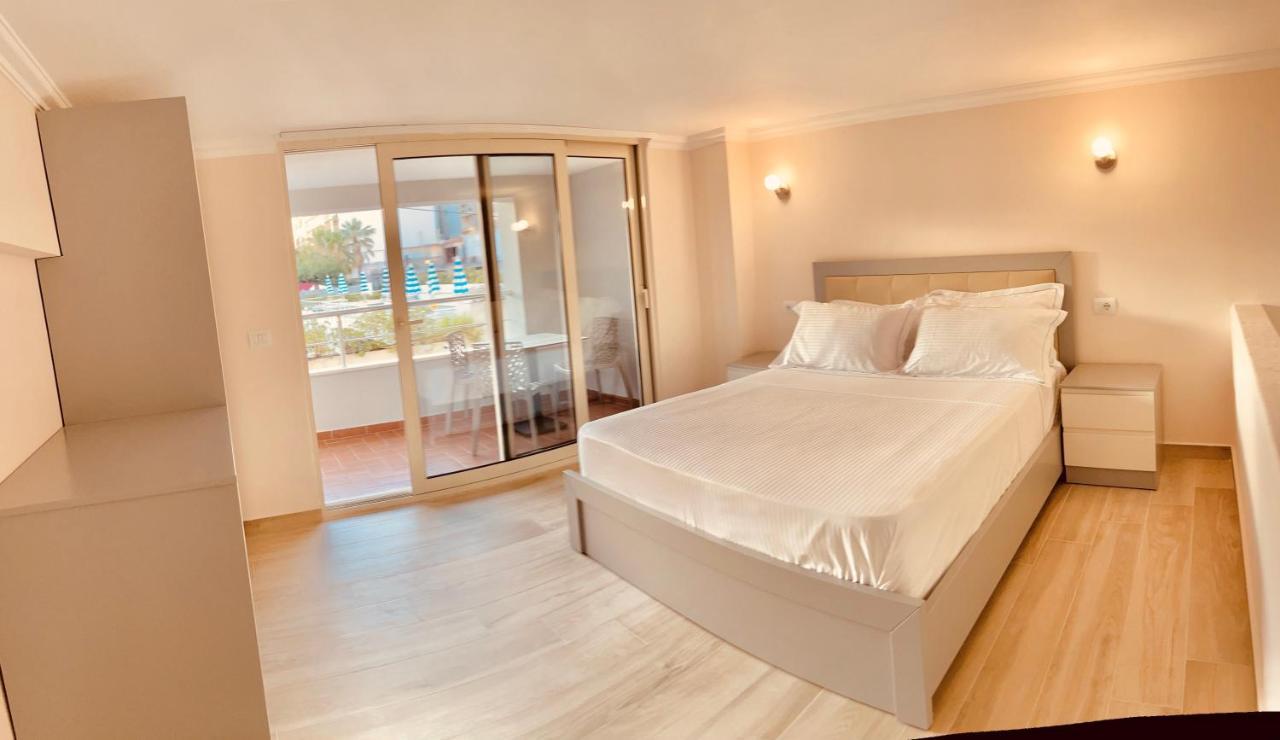 Flors Apartments Дуррес Екстер'єр фото