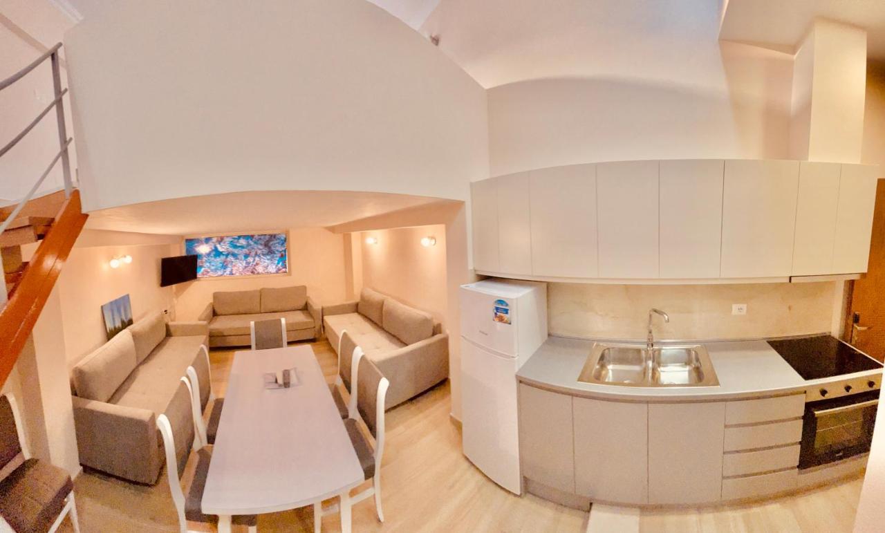 Flors Apartments Дуррес Екстер'єр фото