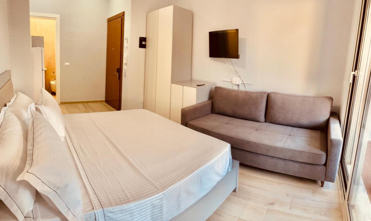 Flors Apartments Дуррес Екстер'єр фото