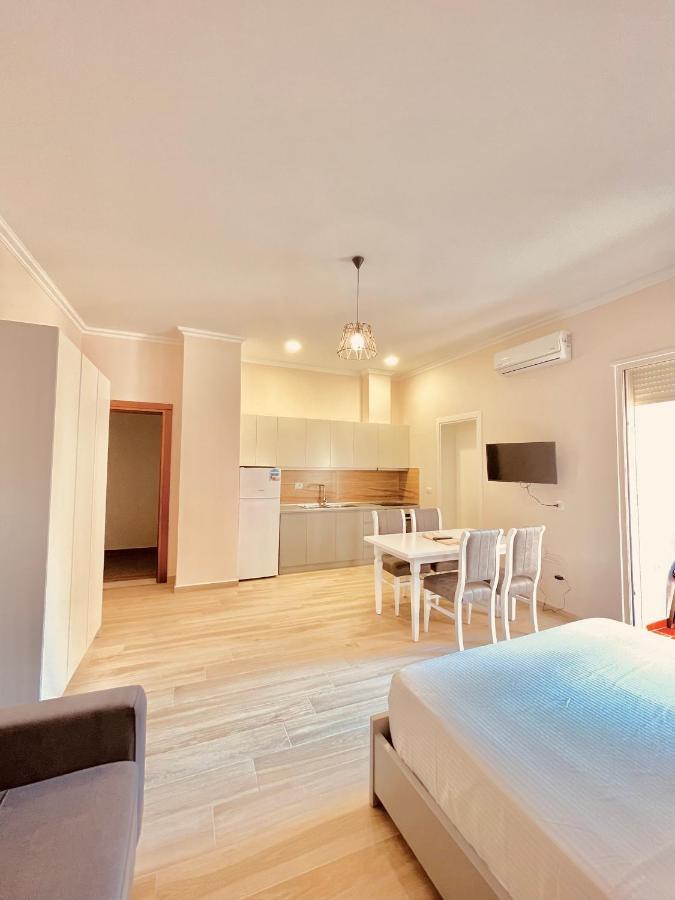 Flors Apartments Дуррес Екстер'єр фото