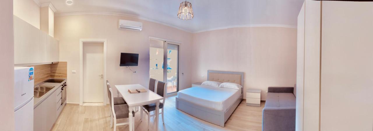 Flors Apartments Дуррес Екстер'єр фото