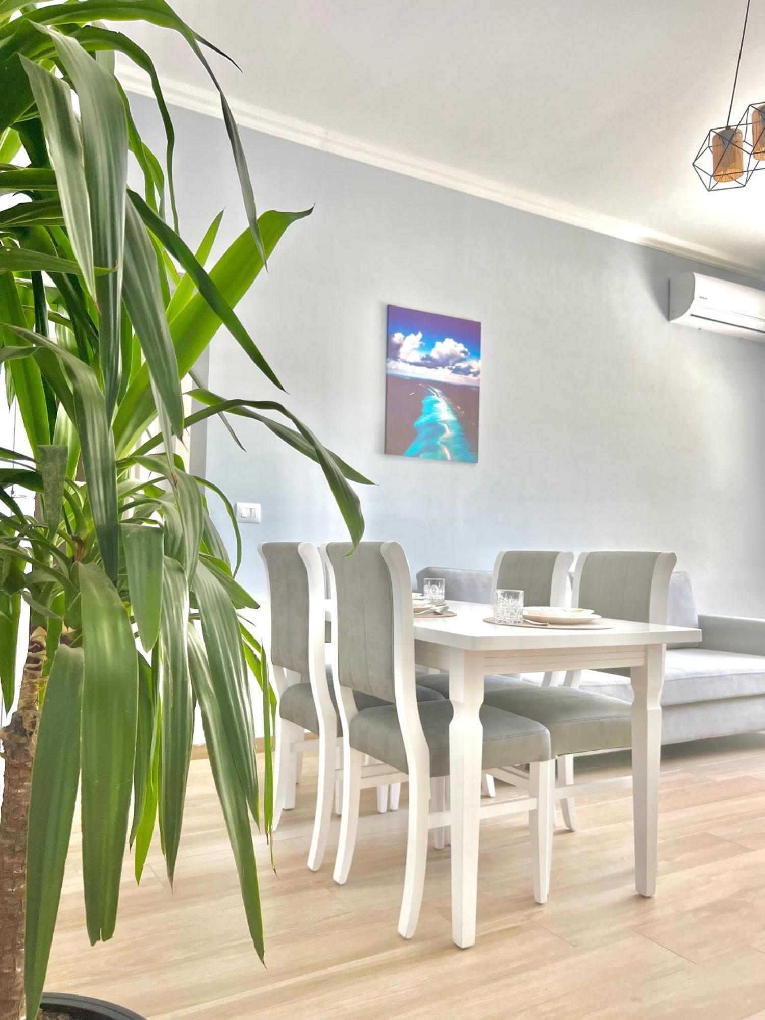 Flors Apartments Дуррес Екстер'єр фото
