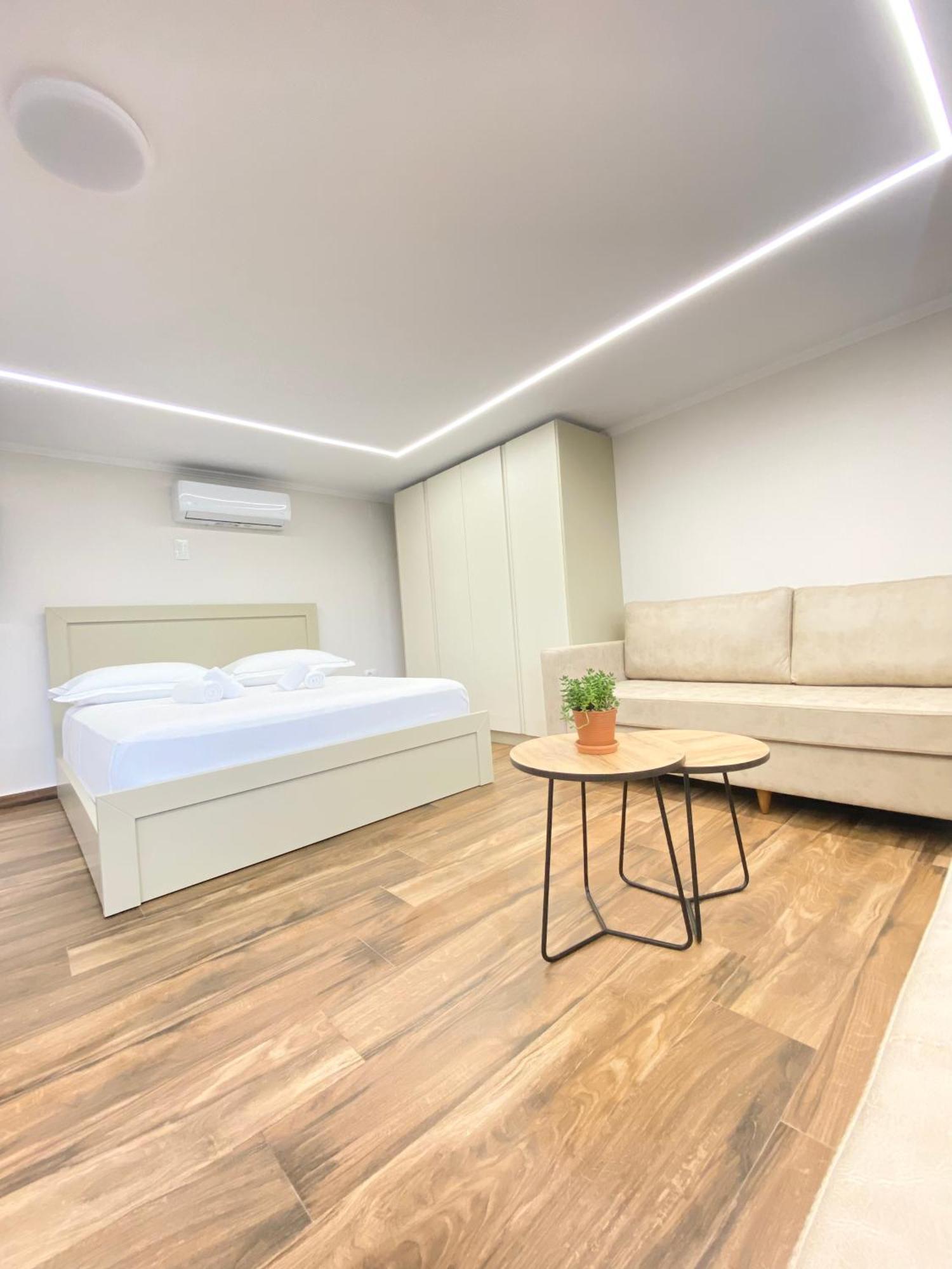 Flors Apartments Дуррес Екстер'єр фото