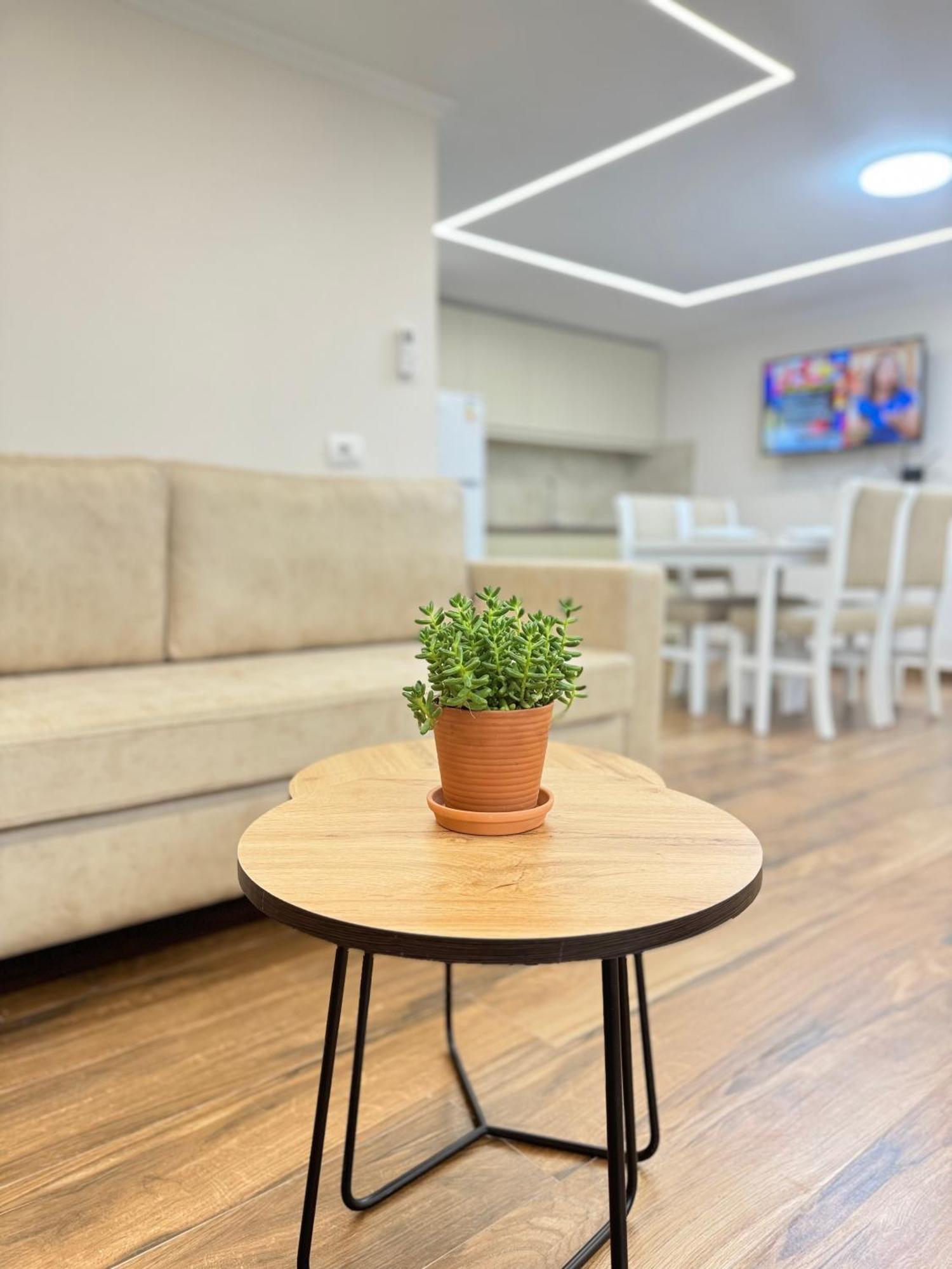 Flors Apartments Дуррес Екстер'єр фото